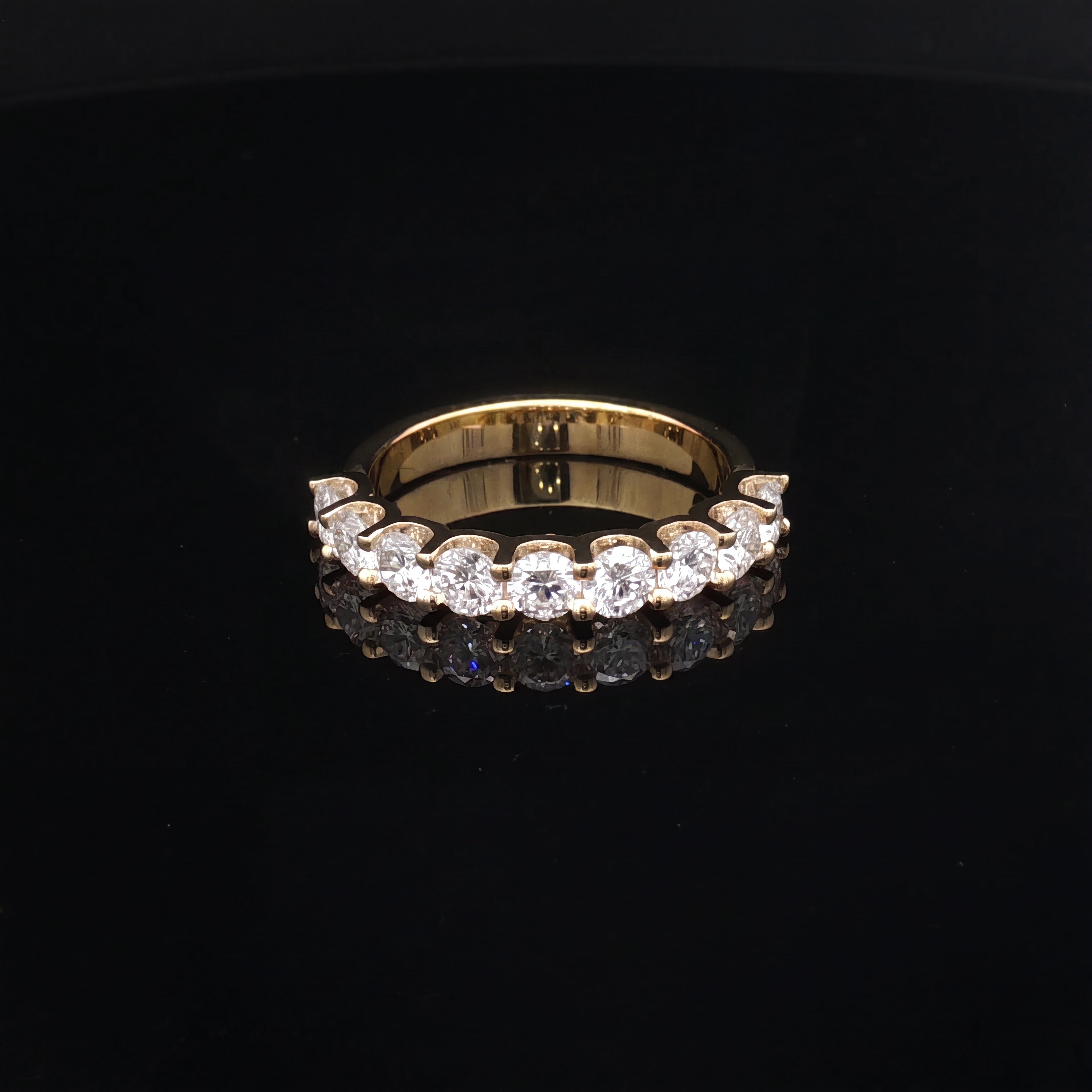 Megan – Round Brilliant Diamond Shared-Prong Eternity Ring