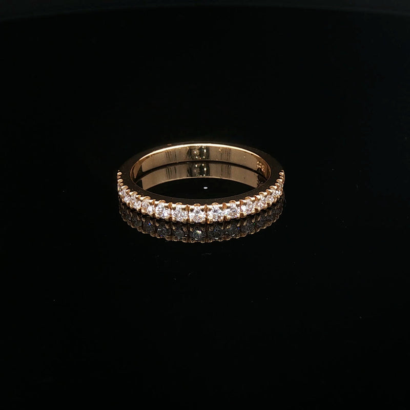 Jessie – Round Brilliant cut Diamond Half-Eternity band