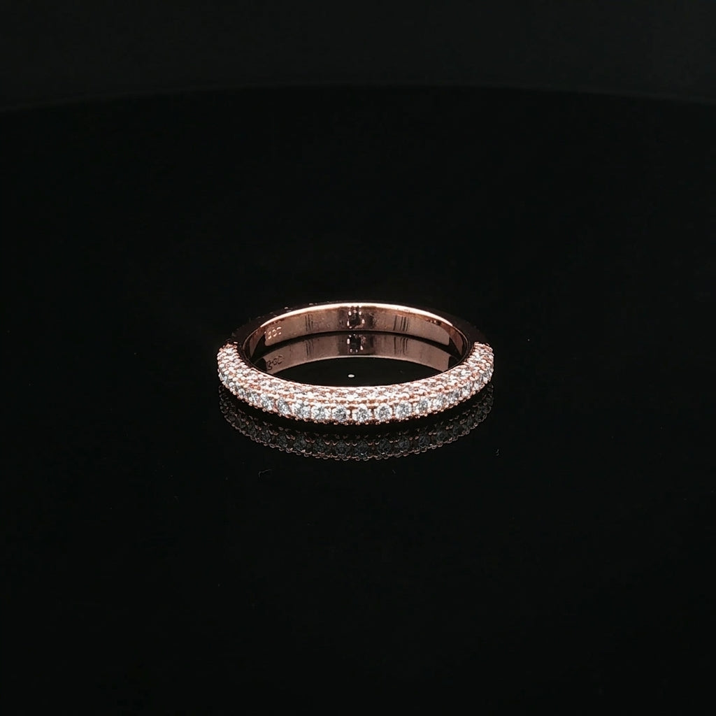 Lisa- 3 row pave set band