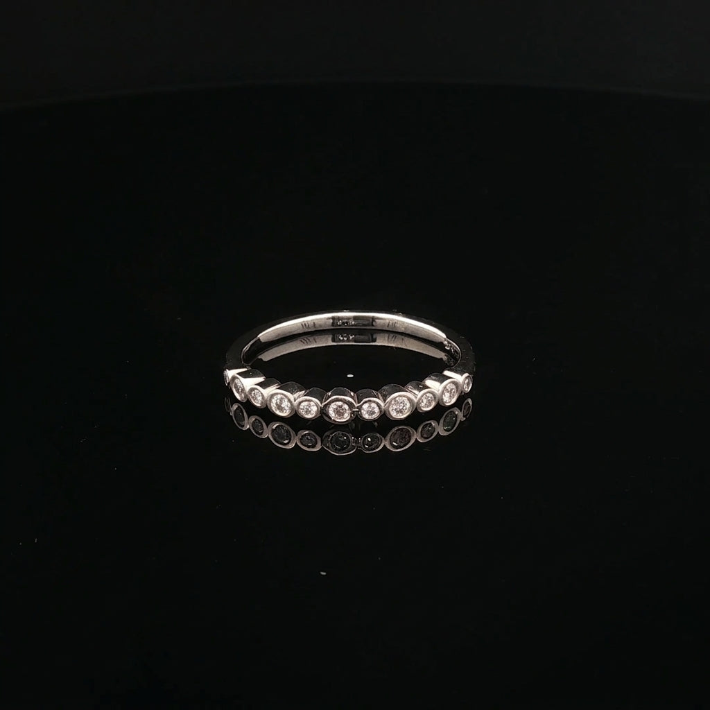 Dakota - Bezel-Set Round Brilliant Diamond Band Ring