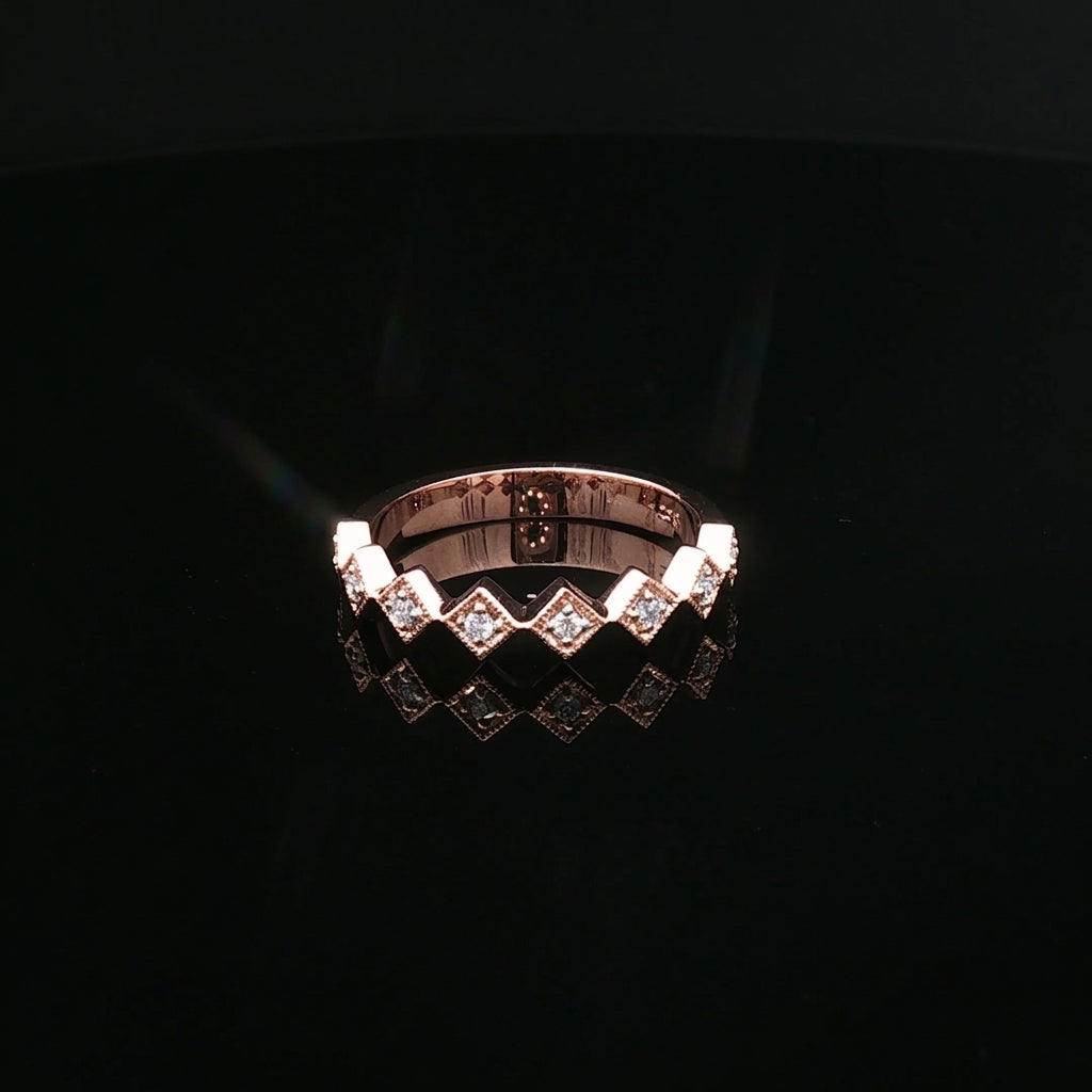 Jordan - Vintage-Inspired Geometric Diamond Band