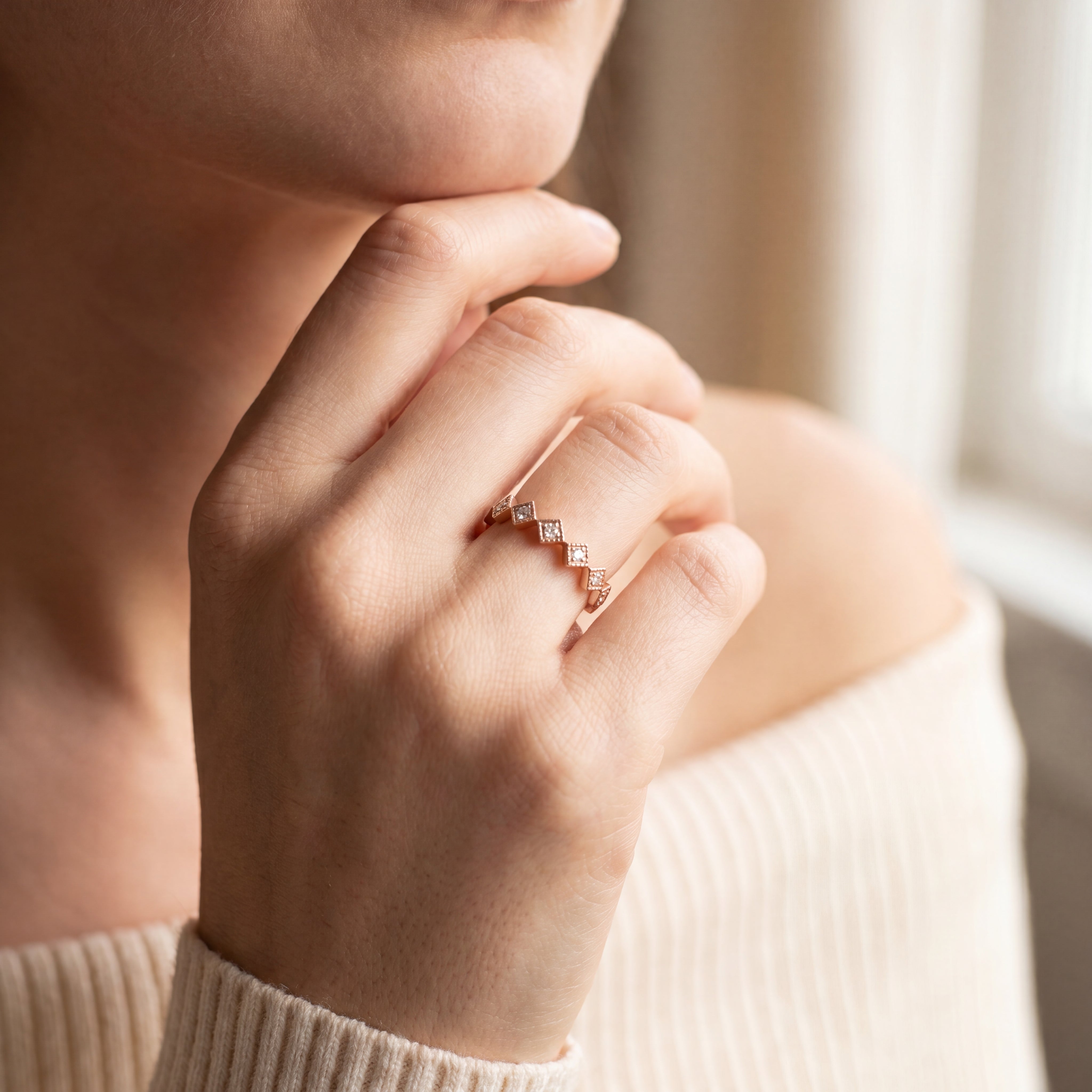 Jordan - Vintage-Inspired Geometric Diamond Band
