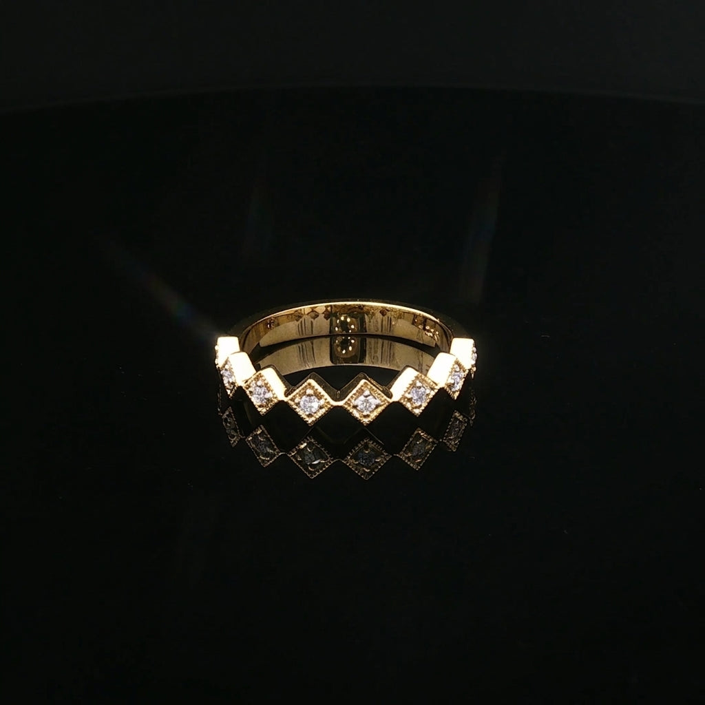 Jordan - Vintage-Inspired Geometric Diamond Band