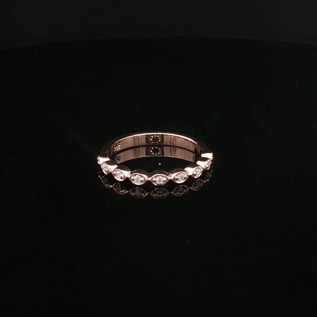 Peyton - Scalloped Diamond Stackable Ring