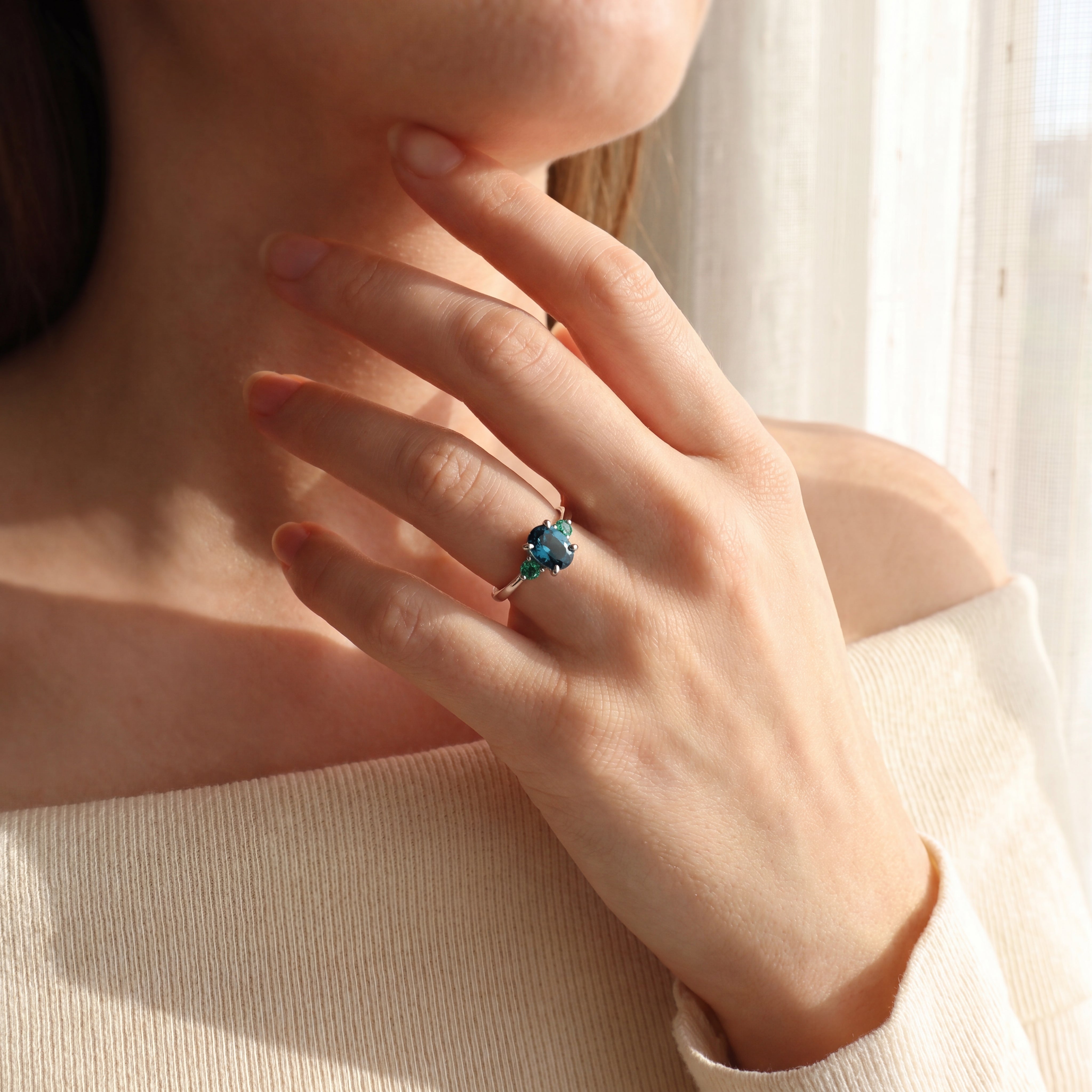 Maren - Oval Aquamarine Multistone Ring in White Gold