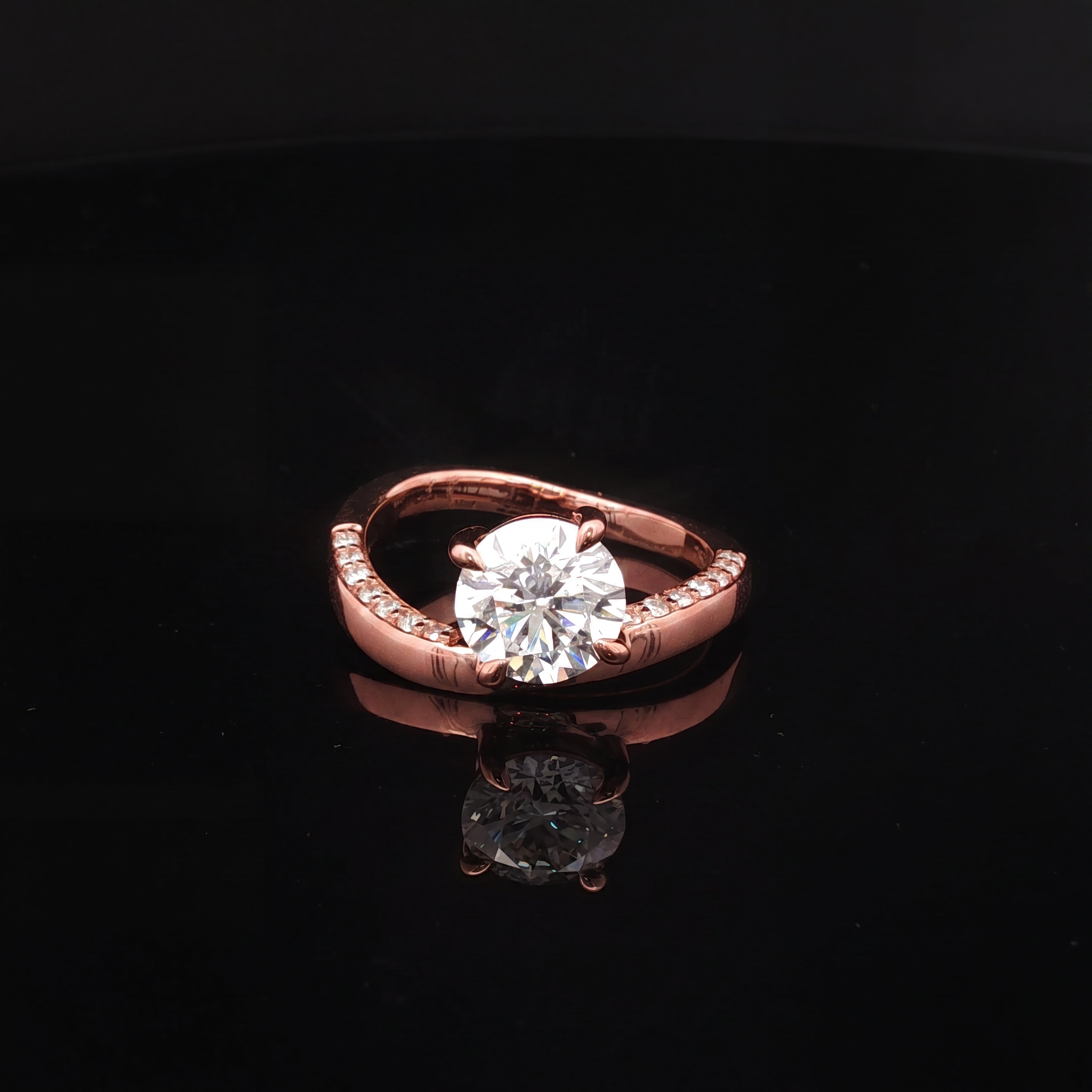 Paloma - Round Diamond Ring