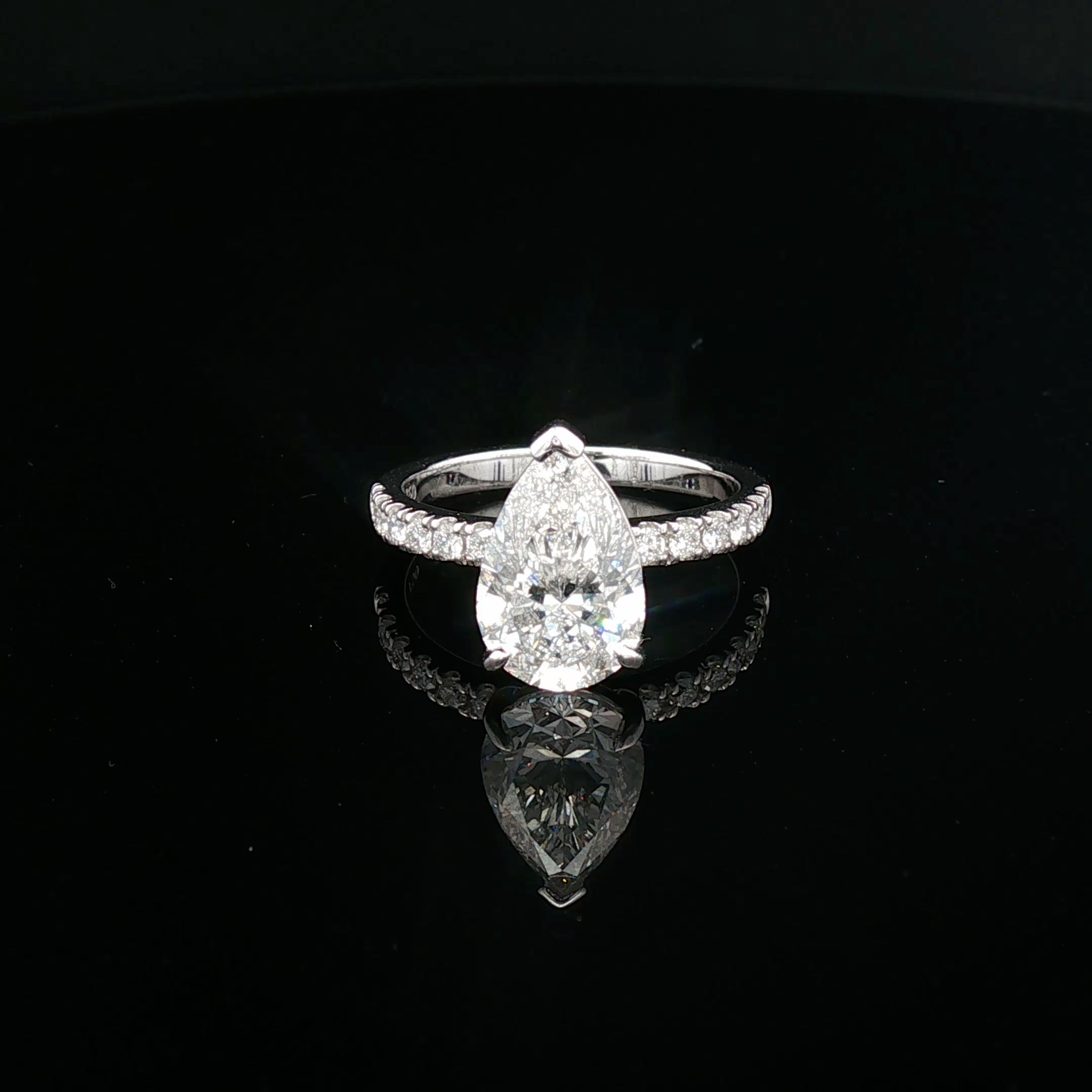 Sedona - White Gold Pear Diamond Engagement Ring with Pave Band