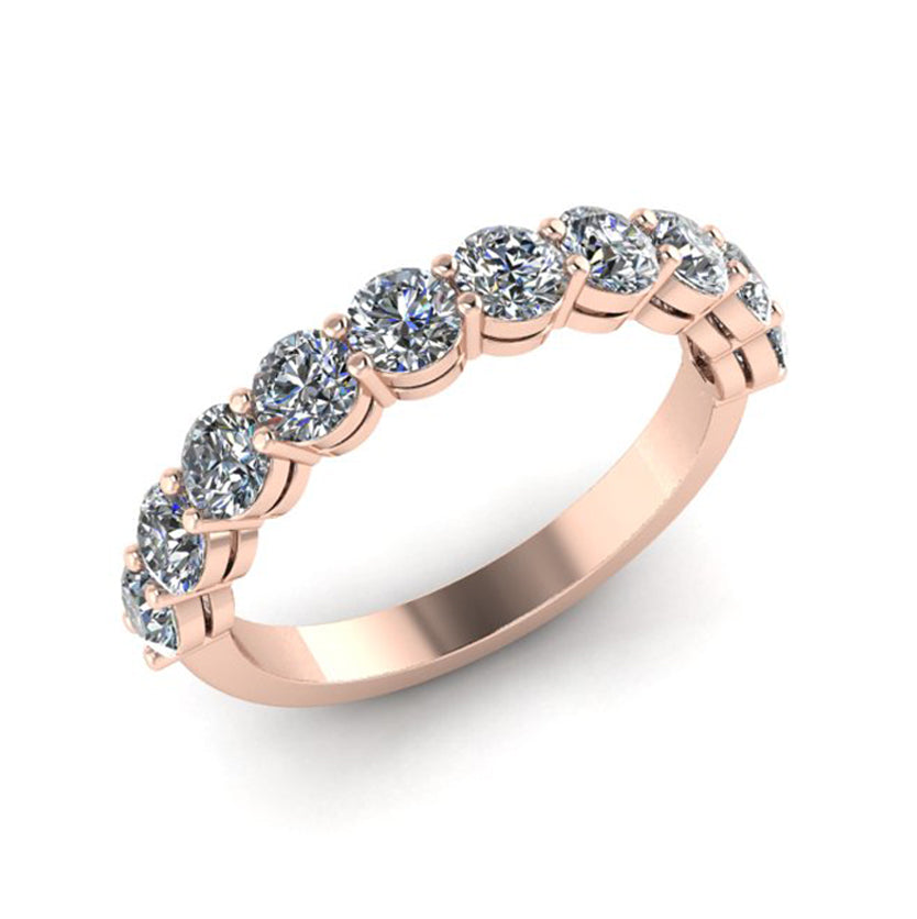 Paula – Round Claw Set Diamond Band